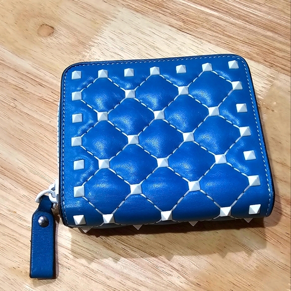 Authentic Valentino Garavani Blue Leather Trifold wallet with White Studs EUC - Picture 2 of 14